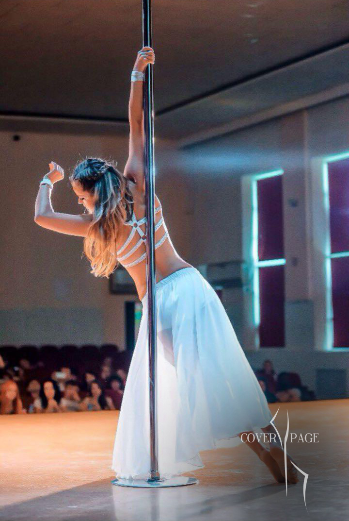 POLE DANCE