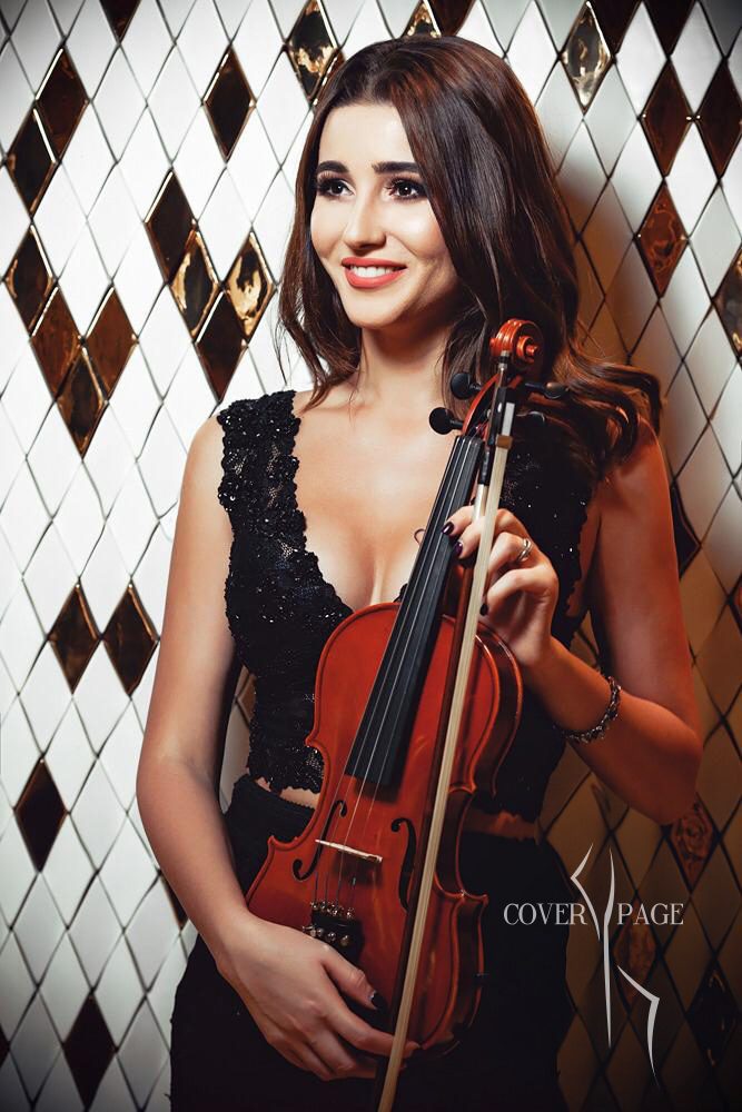 VIOLINIST